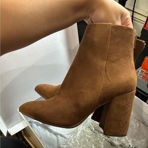 Steve Madden tolerate brown bootie suede